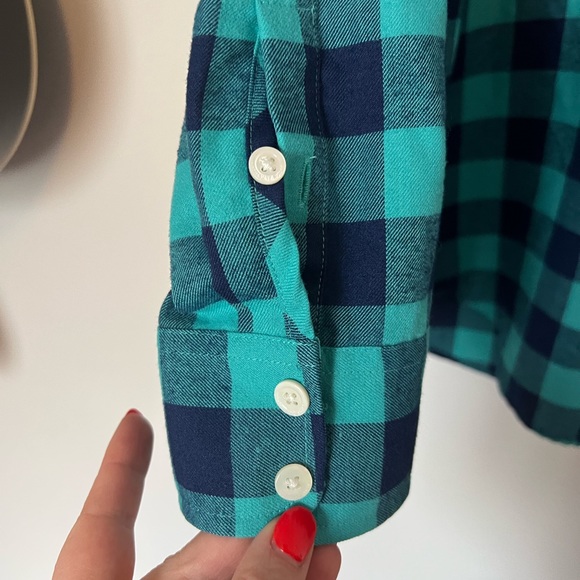 Vineyard Vines flannel (L) - Picture 5 of 5